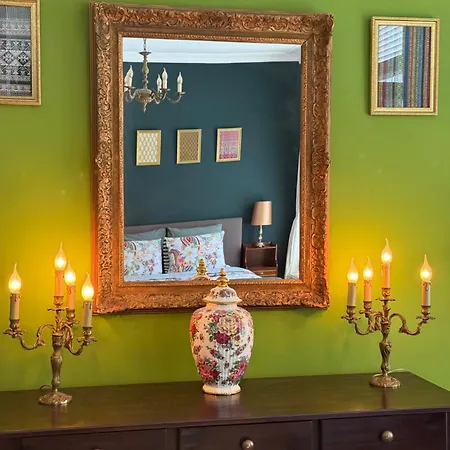 Comfortable Stylish In Centre Of - Bed & Breakfast 3*